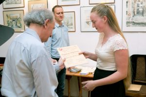 Dyplom otrzymuje Klara Jachimczak.